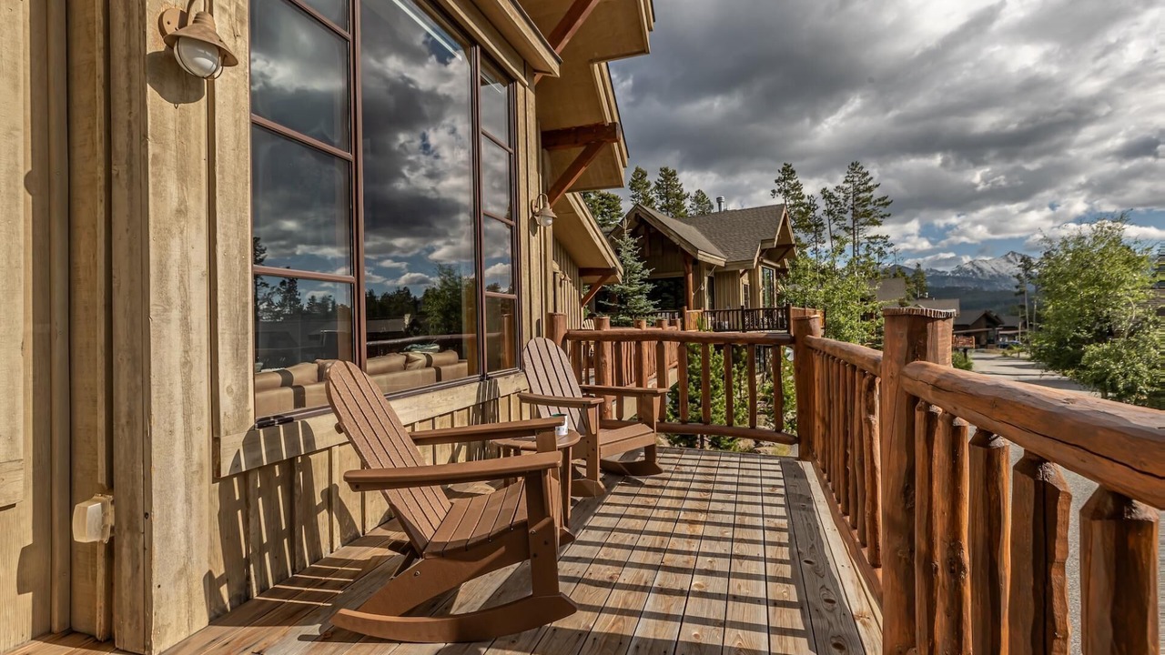 Photo of Patio Balcony in Big Sky