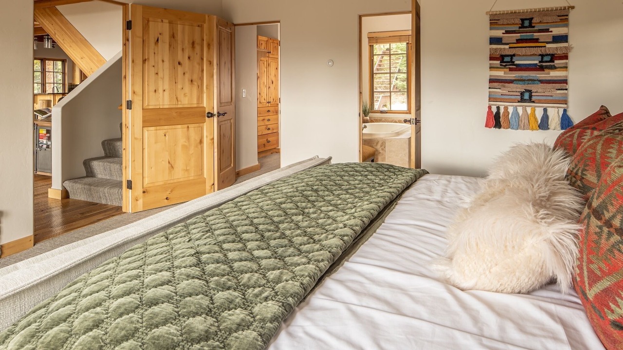 Photo of Bedroom in Big Sky