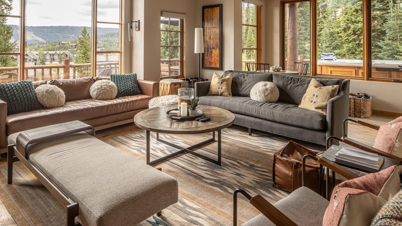Photo of Livingroom in Big Sky
