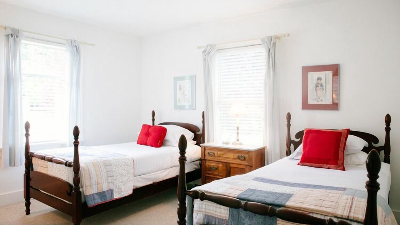Photo of Bedroom in Eastsound
