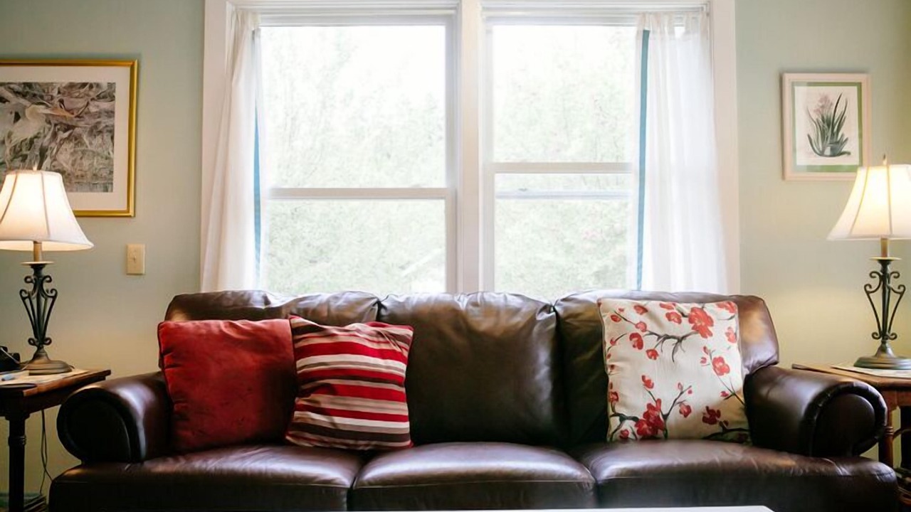Photo of Livingroom in Eastsound