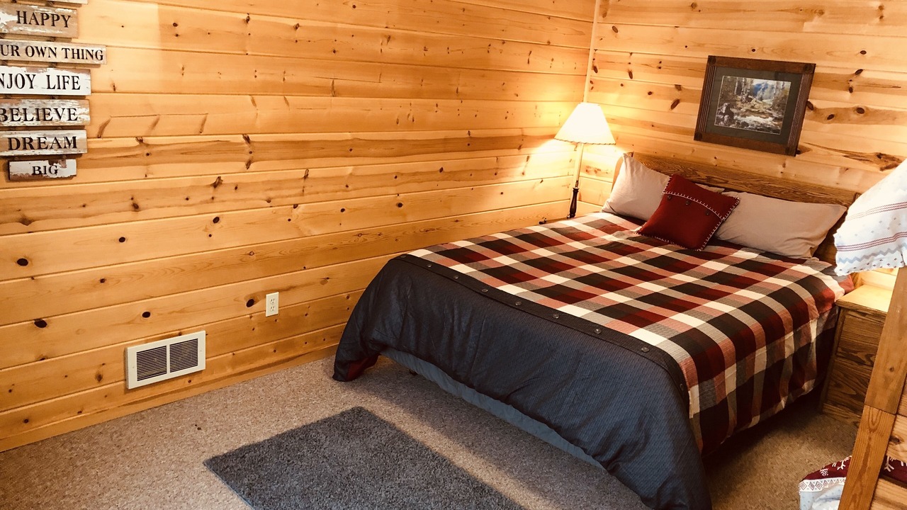 Photo of Bedroom in Donnelly