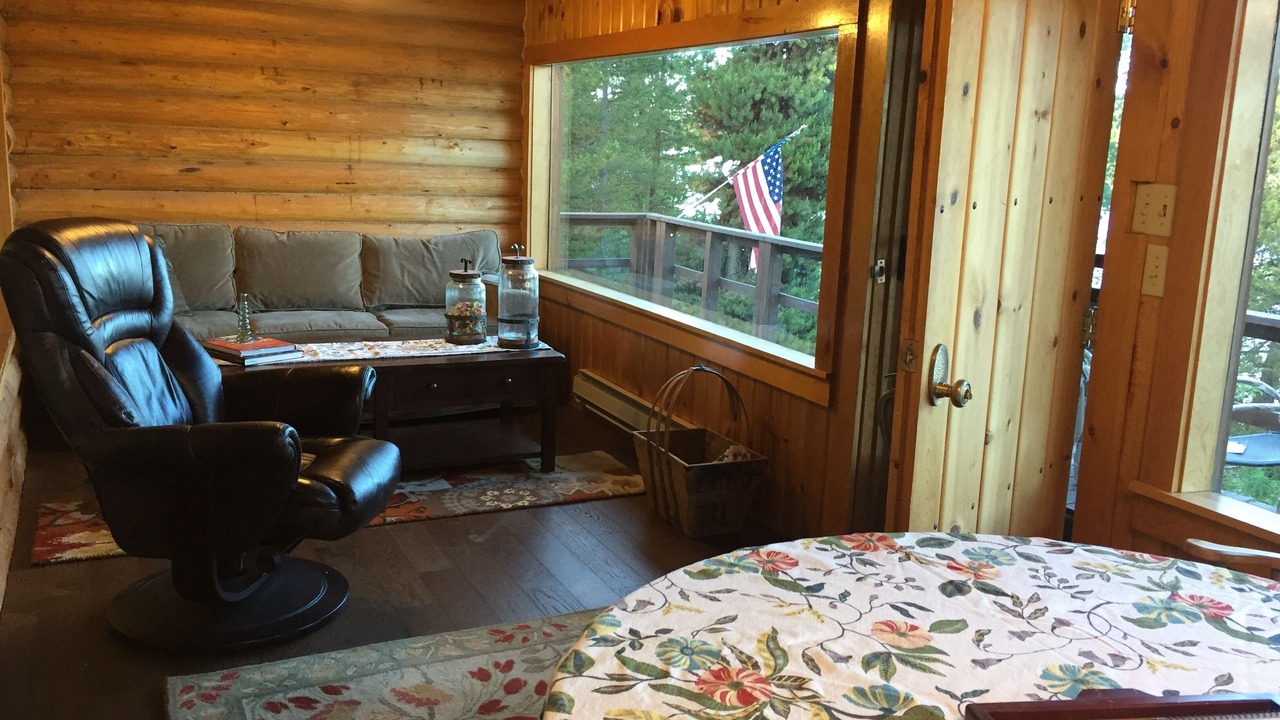 Photo of Bedroom in Island Park