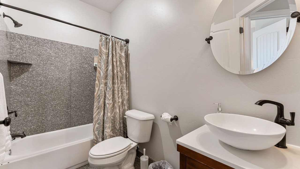 Photo of Bathroom in Hurricane
