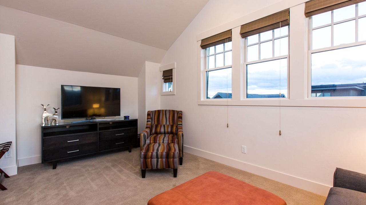 Photo of Livingroom in Bend