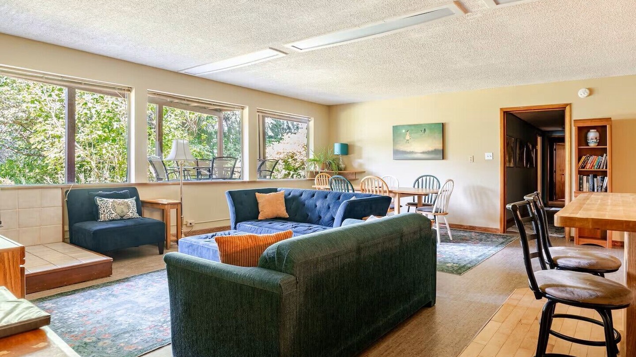 Photo of Livingroom in Ames Lake