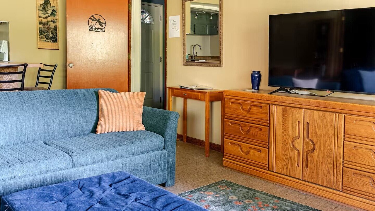 Photo of Livingroom in Ames Lake
