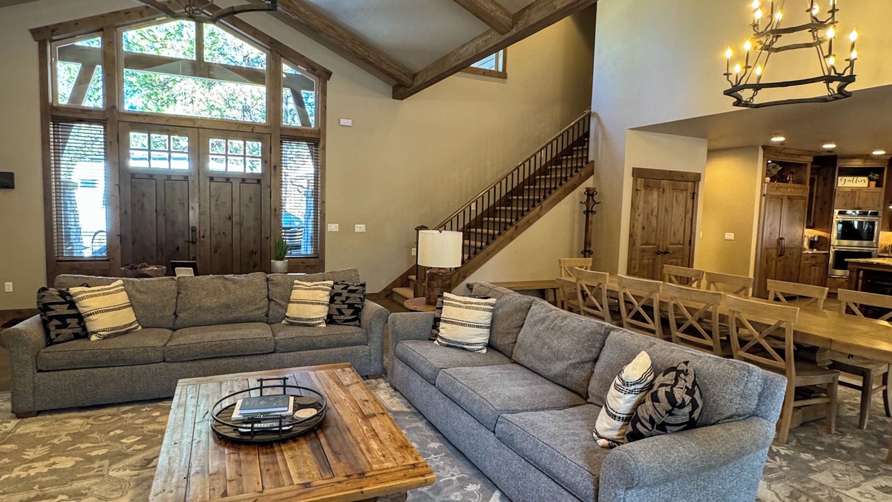 Photo of Livingroom in Sunriver