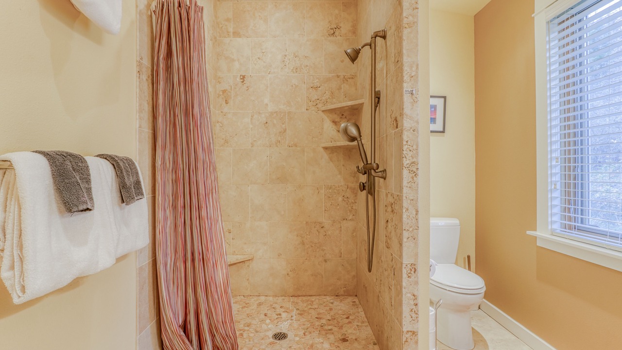 Photo of Bathroom in White Salmon