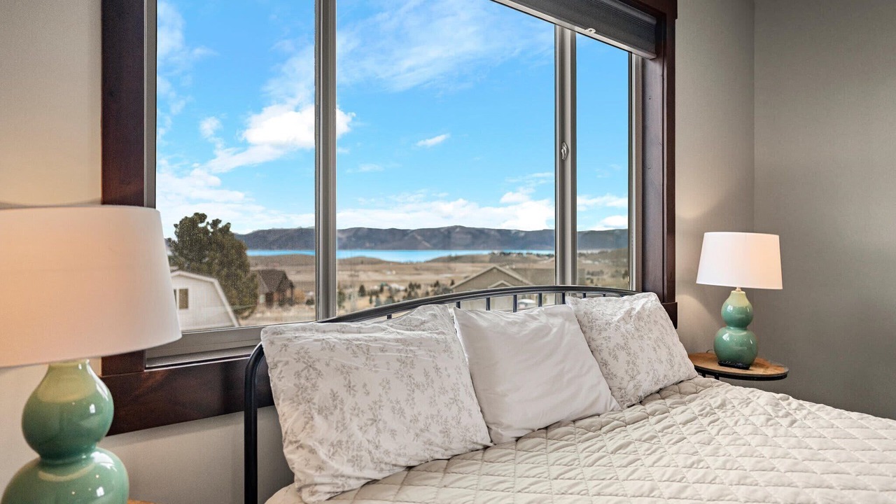 Photo of Bedroom in Sweetwater