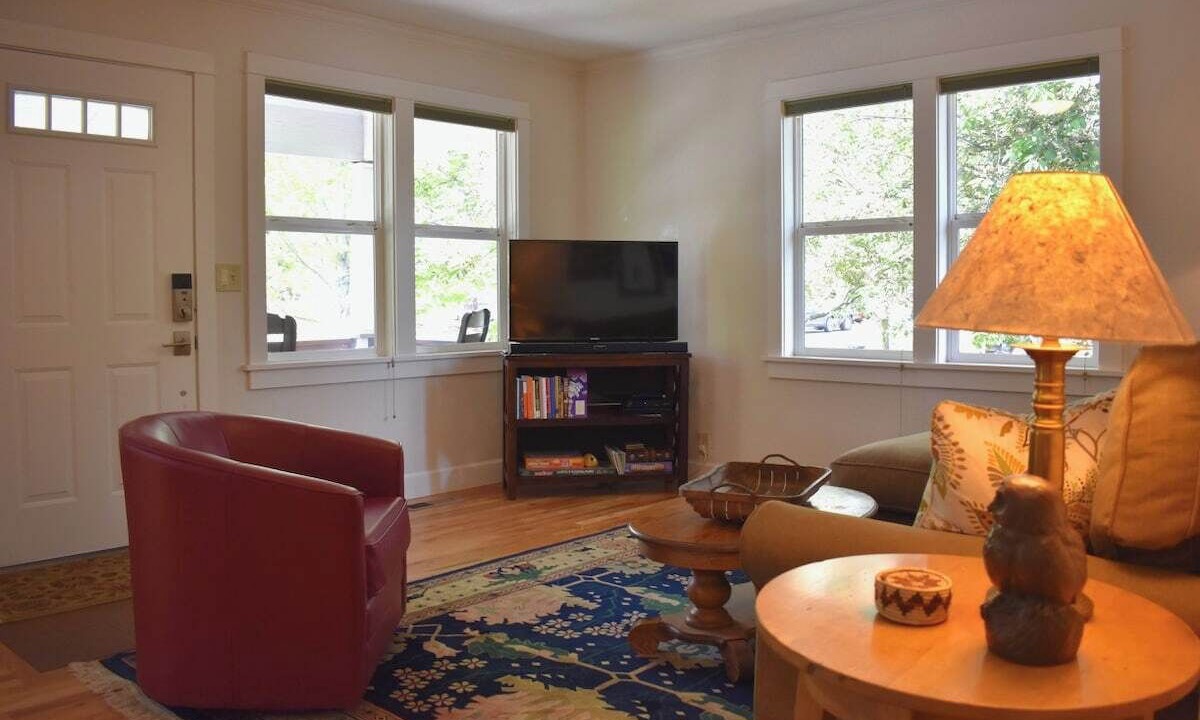 Photo of Livingroom in River West