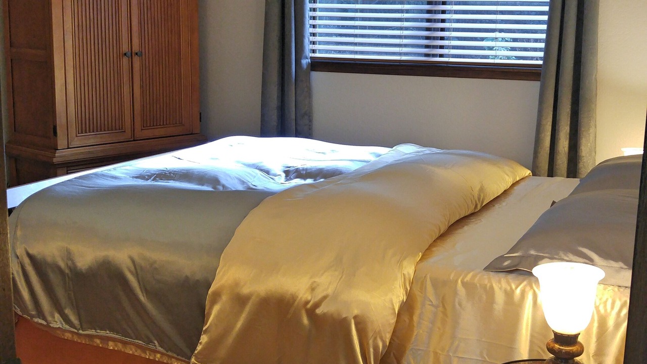 Photo of Bedroom in Inglewood