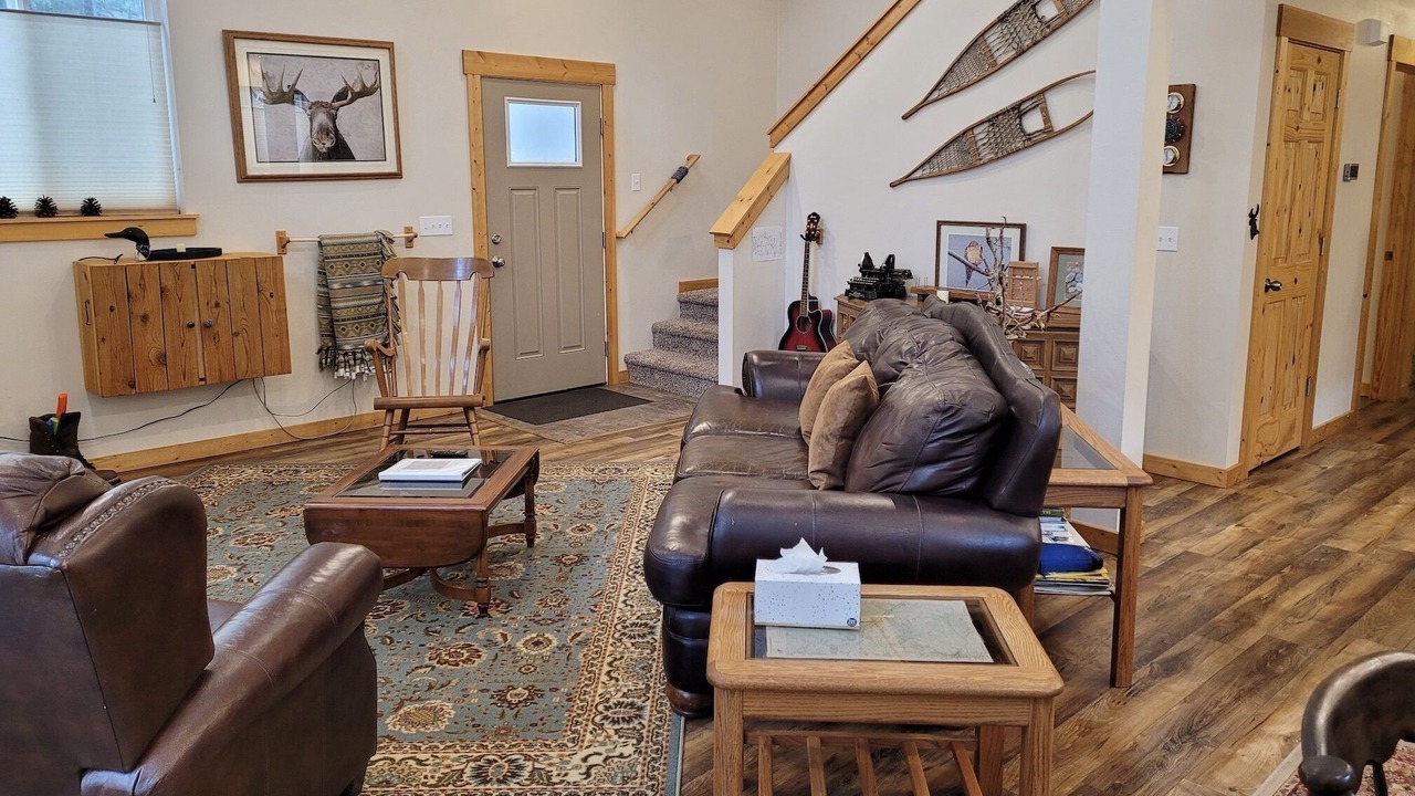 Photo of Livingroom in Mazama