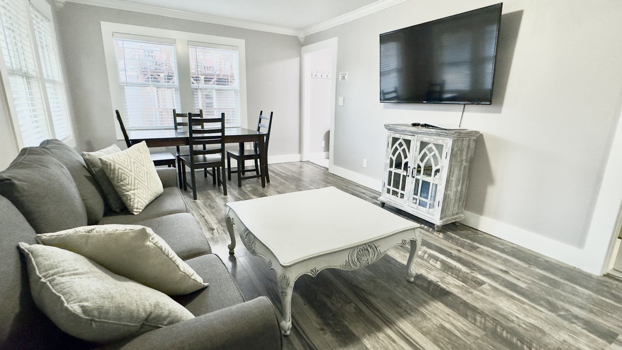 Photo of Livingroom in Hilltop
