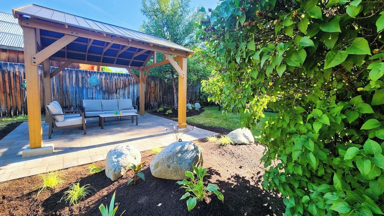 Photo of Patio Balcony in Winthrop