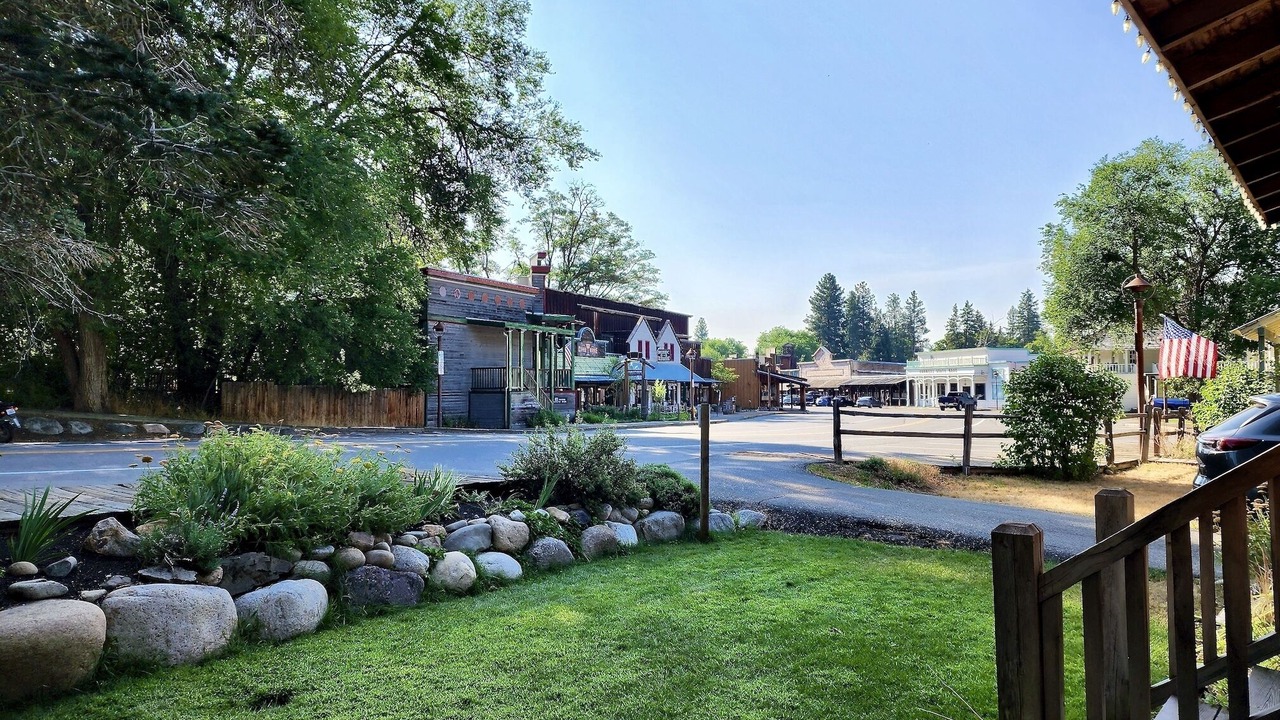 Photo of Outdoor in Winthrop