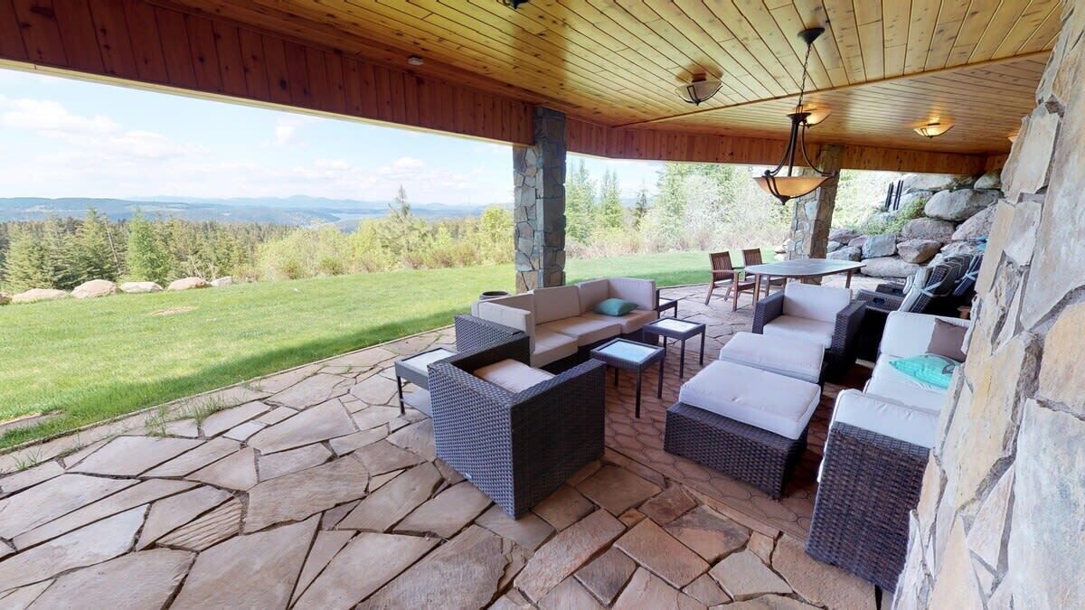 Photo of Outdoor in Harrison