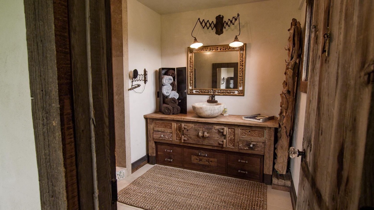 Photo of Bathroom in Buhl