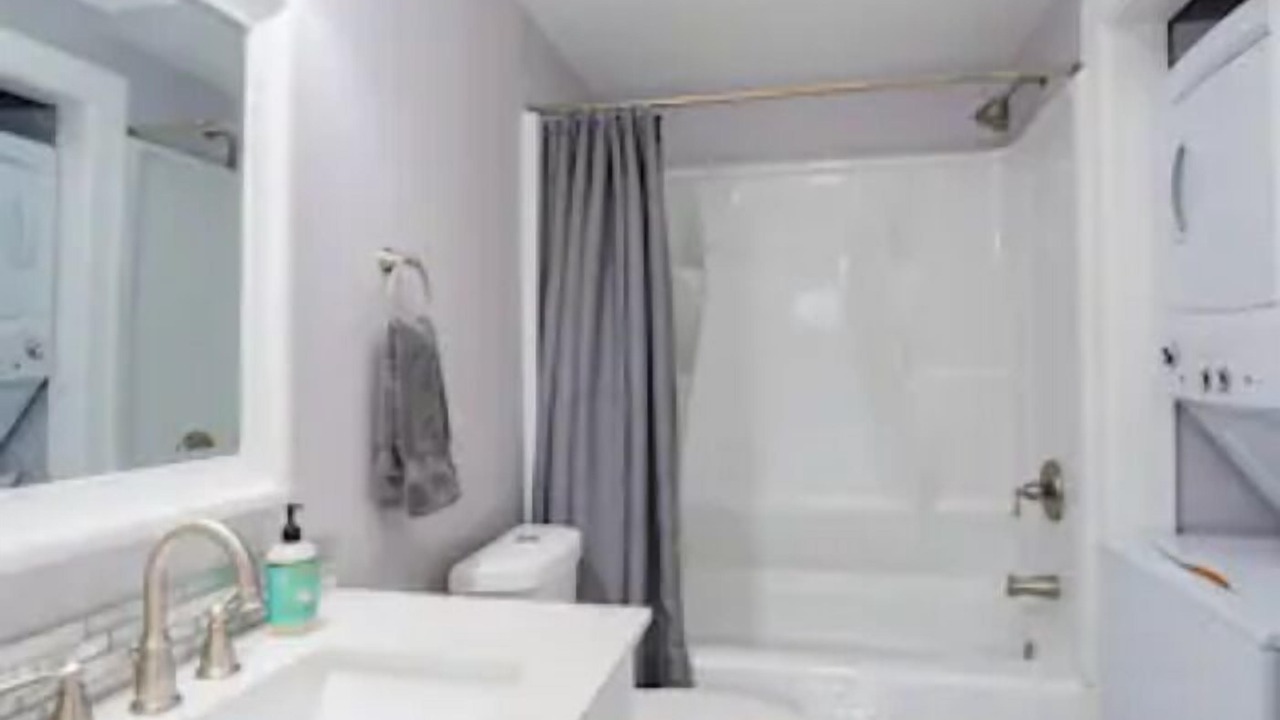 Photo of Bathroom in Hilltop
