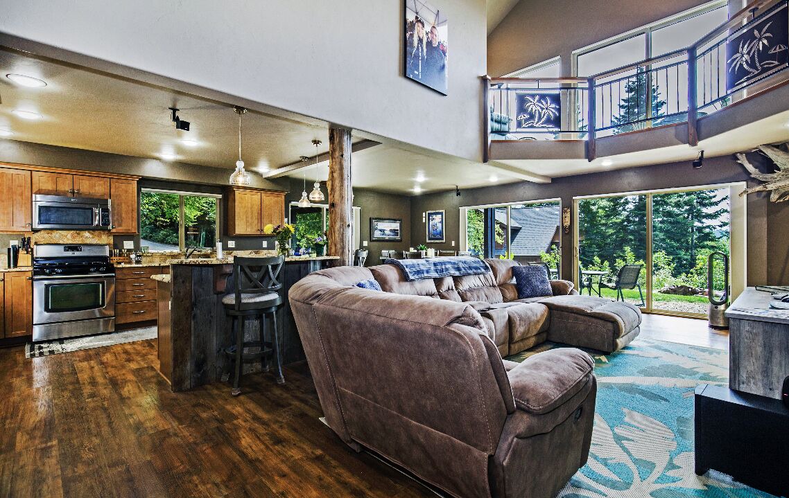 Photo of Livingroom in East Hope
