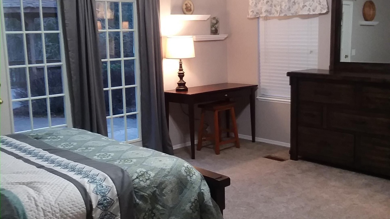 Photo of Bedroom in West Stayton