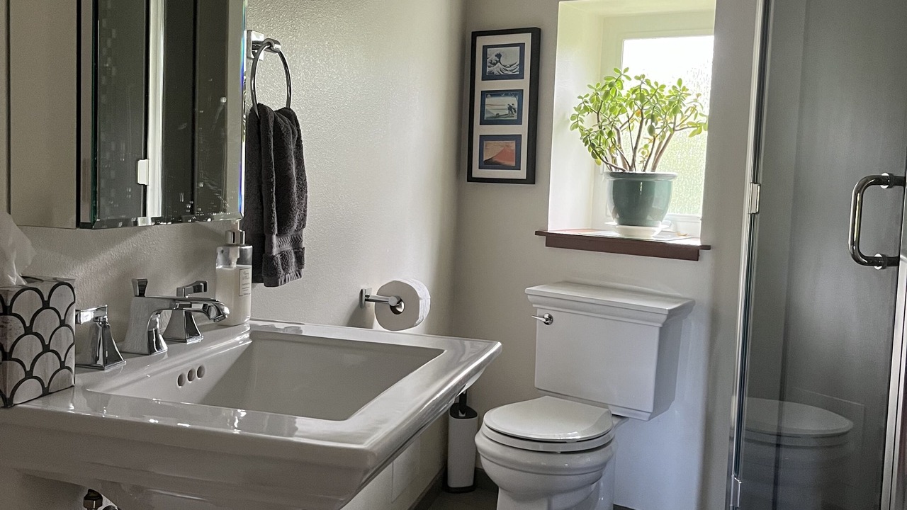Photo of Bathroom in Port Angeles