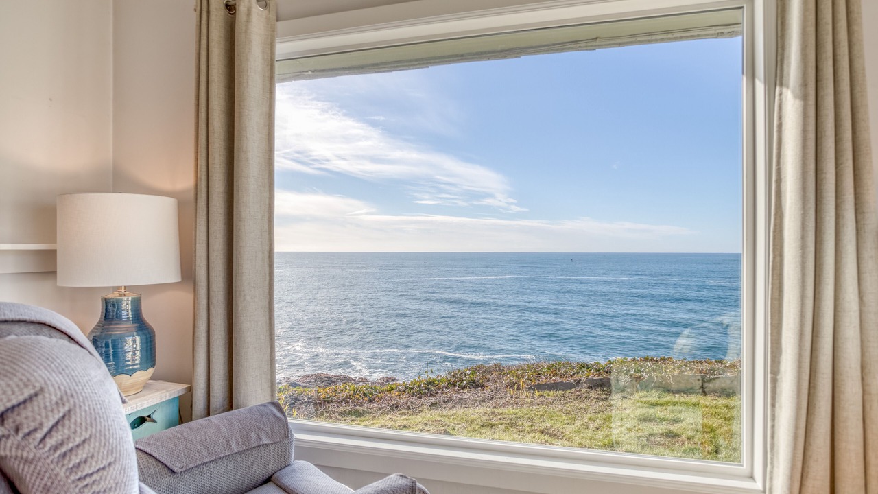 Photo of Bedroom in Depoe Bay