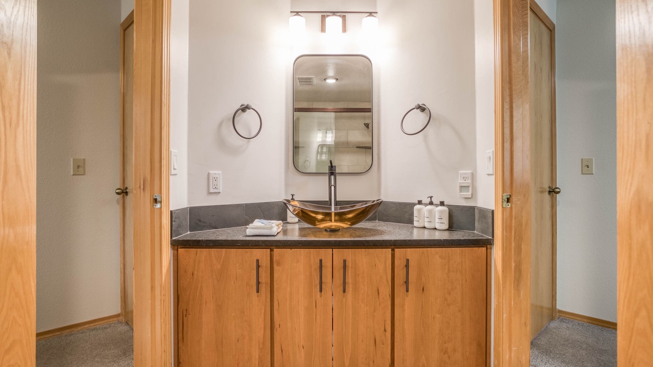 Photo of Bathroom in Sunriver