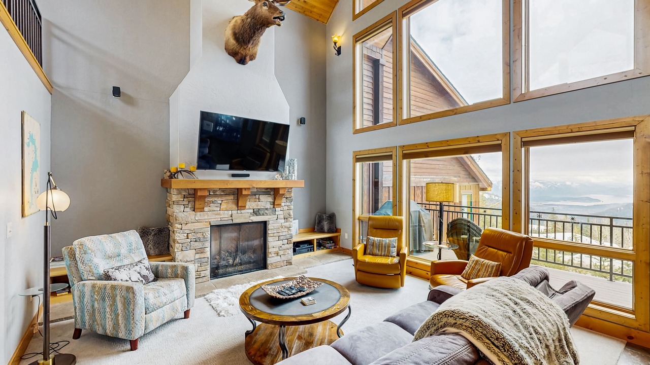 Photo of Livingroom in Sandpoint
