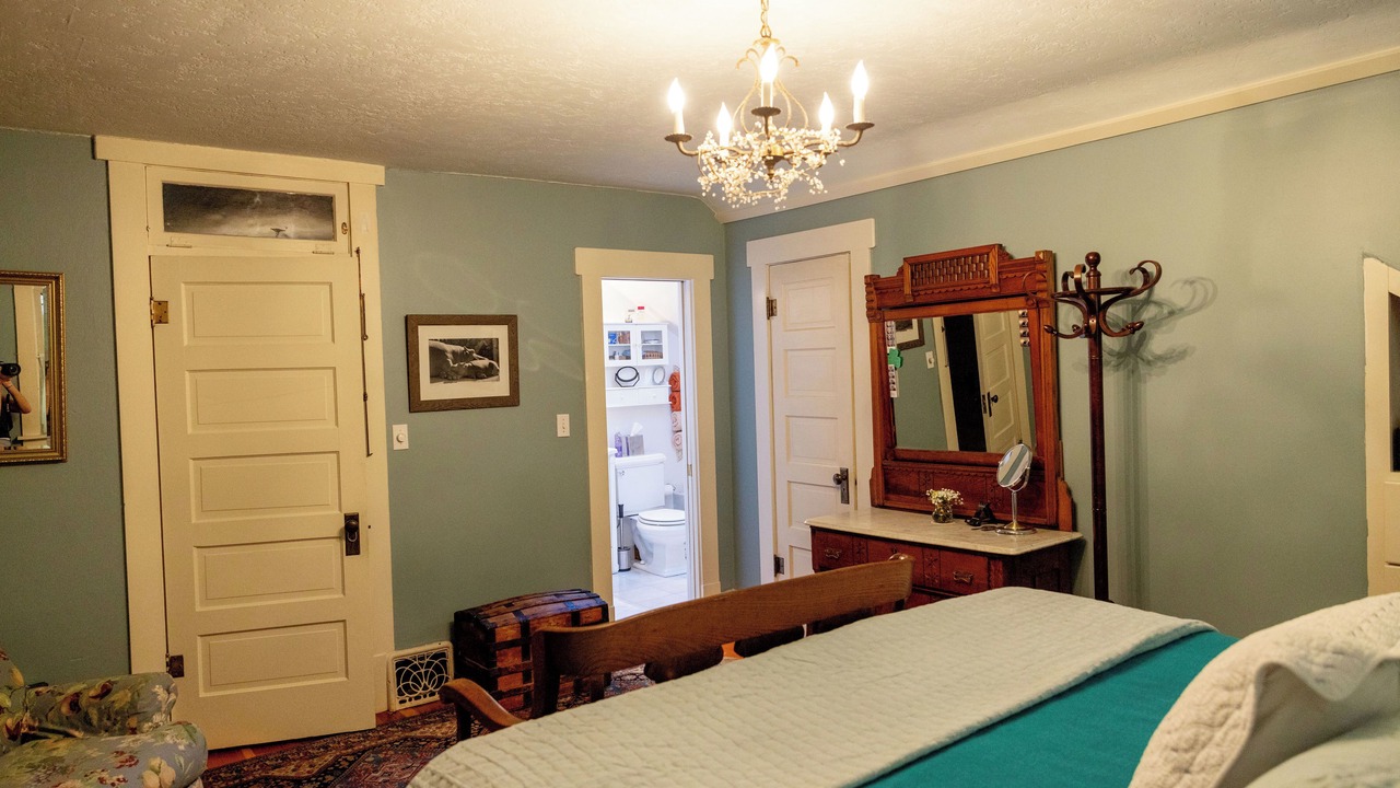 Photo of Bedroom in Garden District