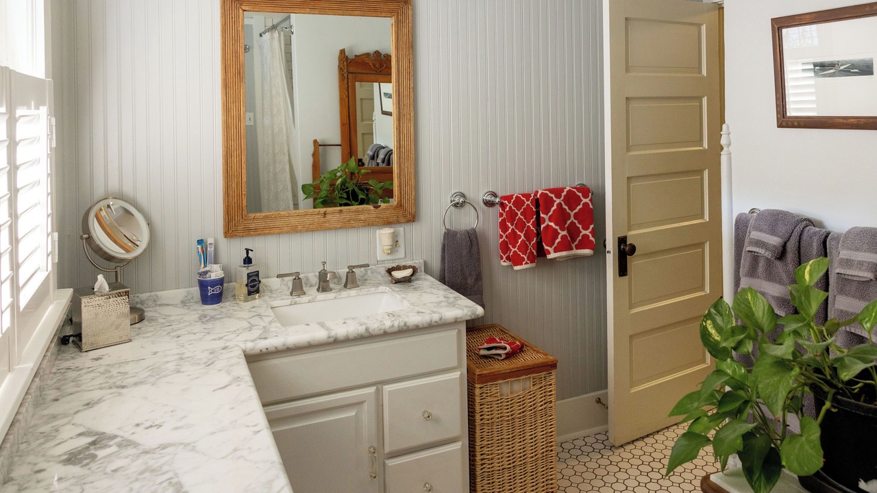 Photo of Bathroom in Garden District