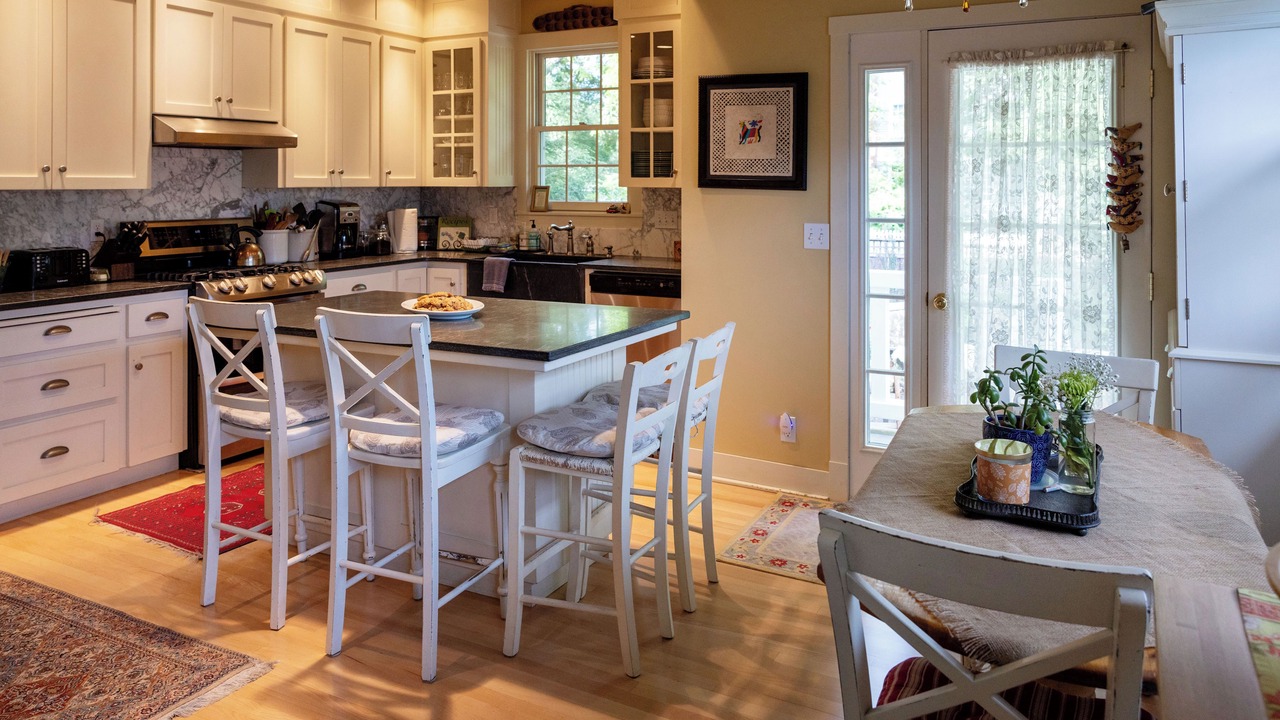 Photo of Kitchen in Garden District
