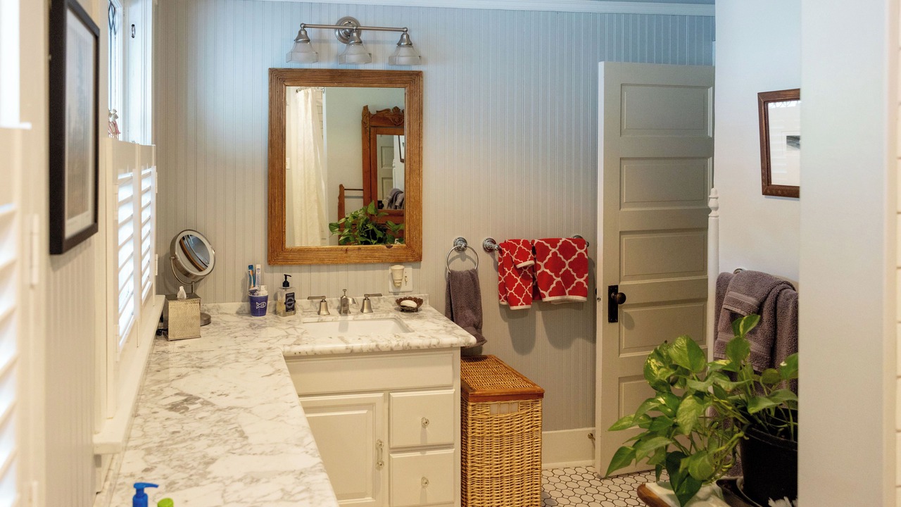 Photo of Bathroom in Garden District