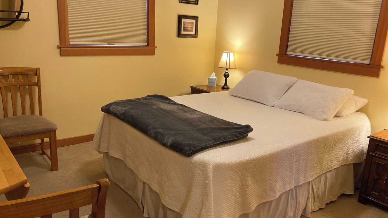 Photo of Bedroom in Anderson Island