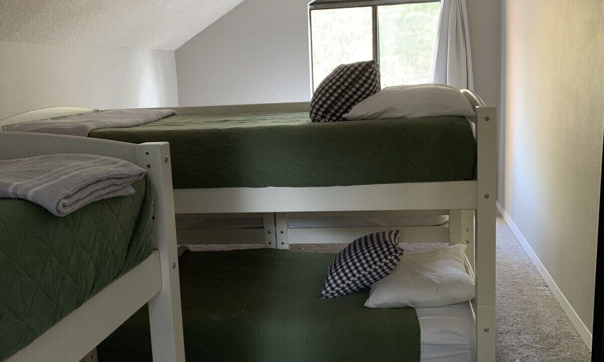 Photo of Bedroom in Black Butte Ranch