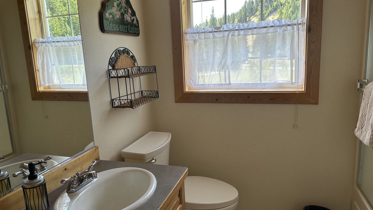 Photo of Bathroom in Leavenworth