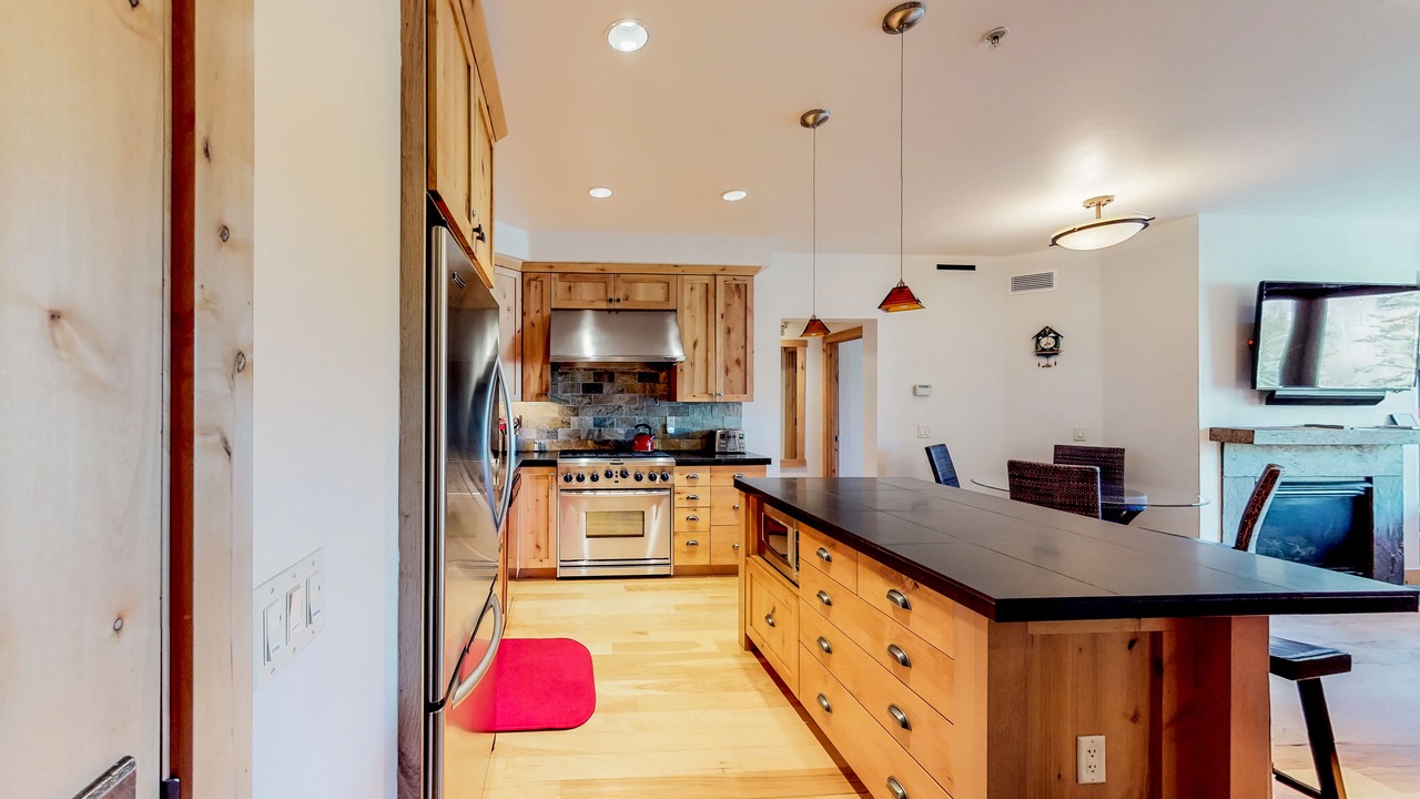 Photo of Kitchen in Elkhorn Village