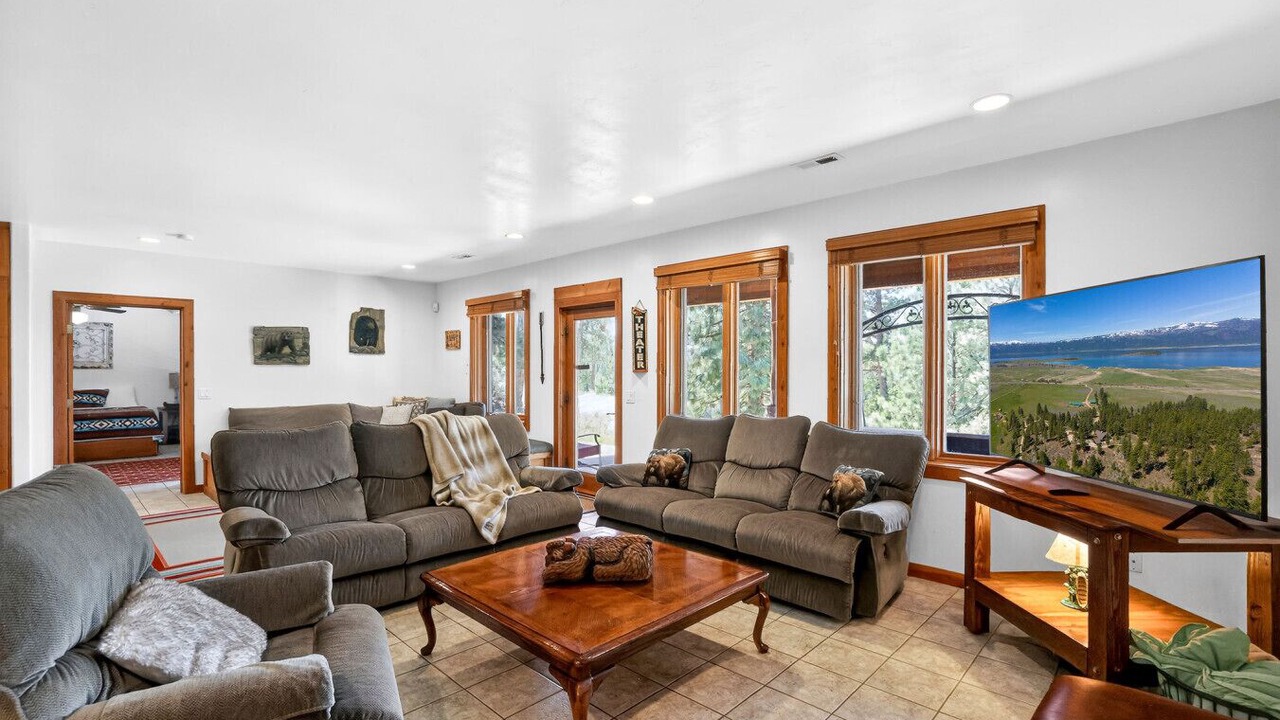 Photo of Livingroom in Tamarack