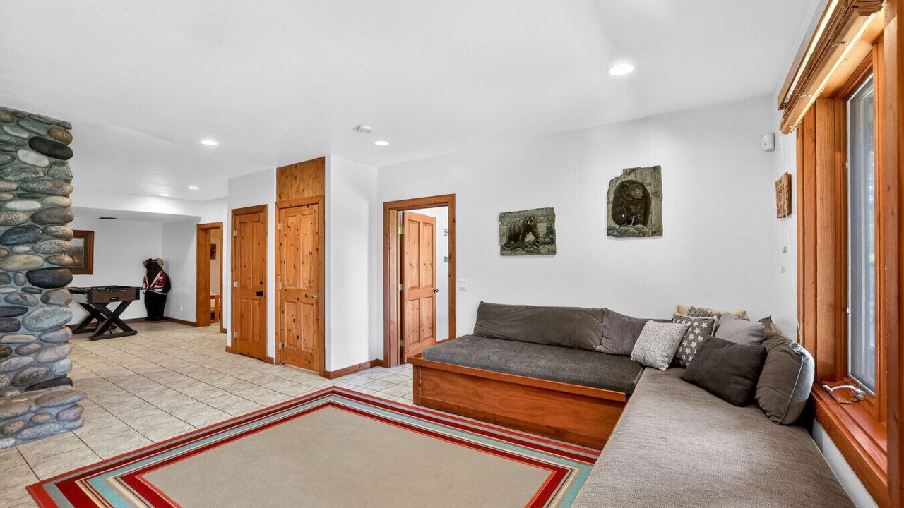 Photo of Livingroom in Tamarack
