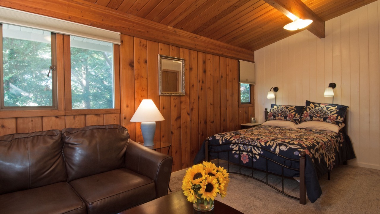 Photo of Bedroom in Bainbridge Island