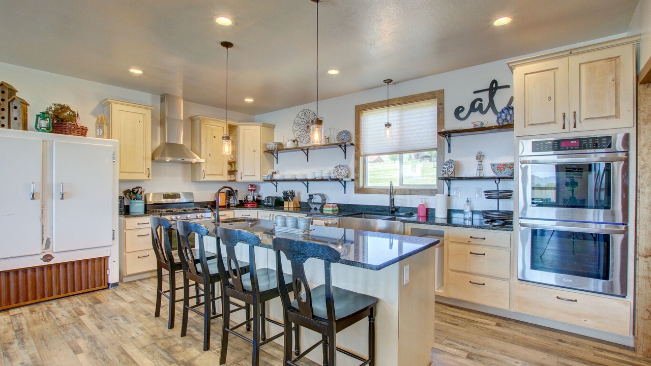 Photo of Kitchen in Garden City