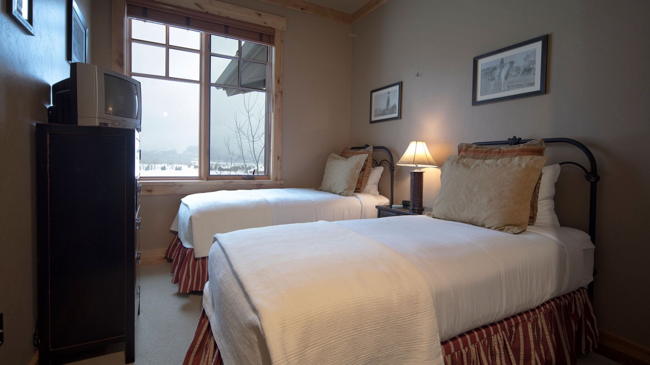 Photo of Bedroom in Victor