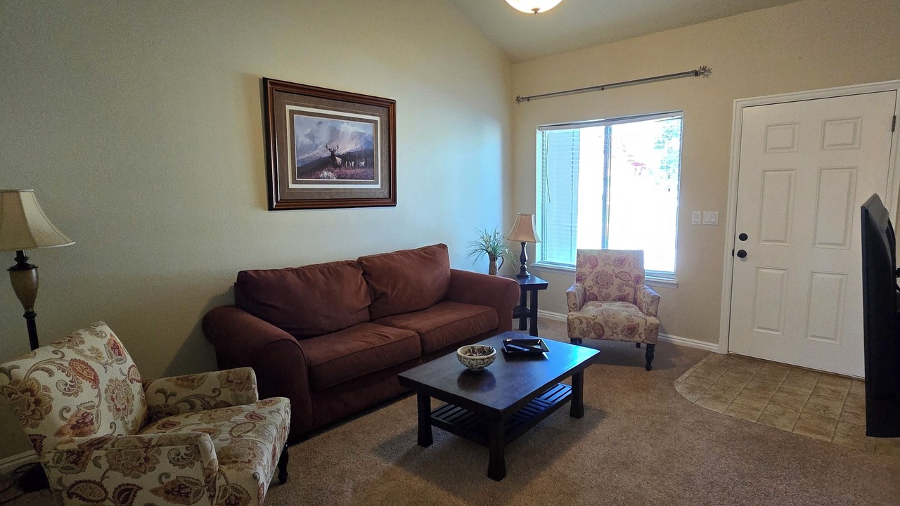 Photo of Livingroom in Donnelly