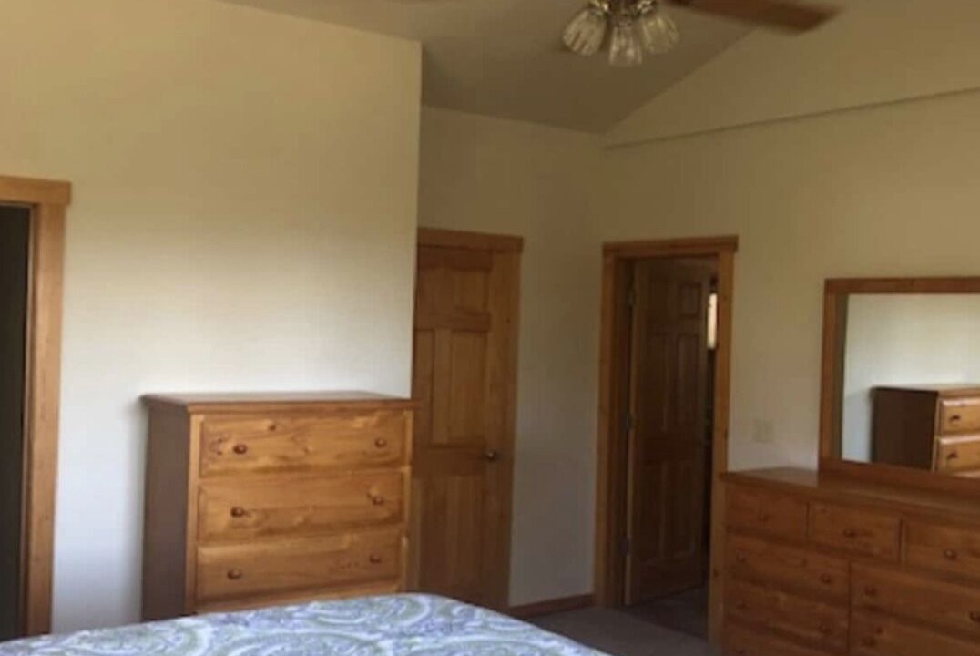 Photo of Bedroom in Crescent