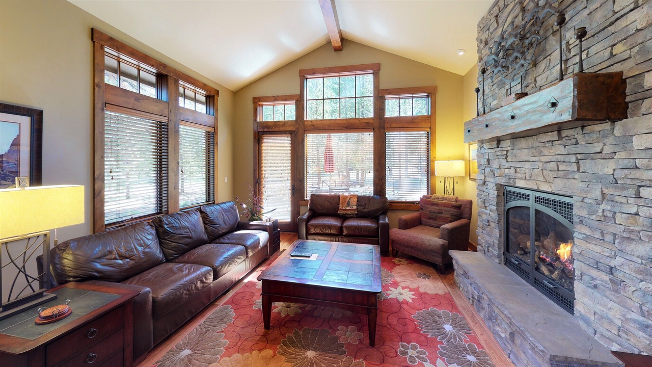 Photo of Bedroom in Sunriver