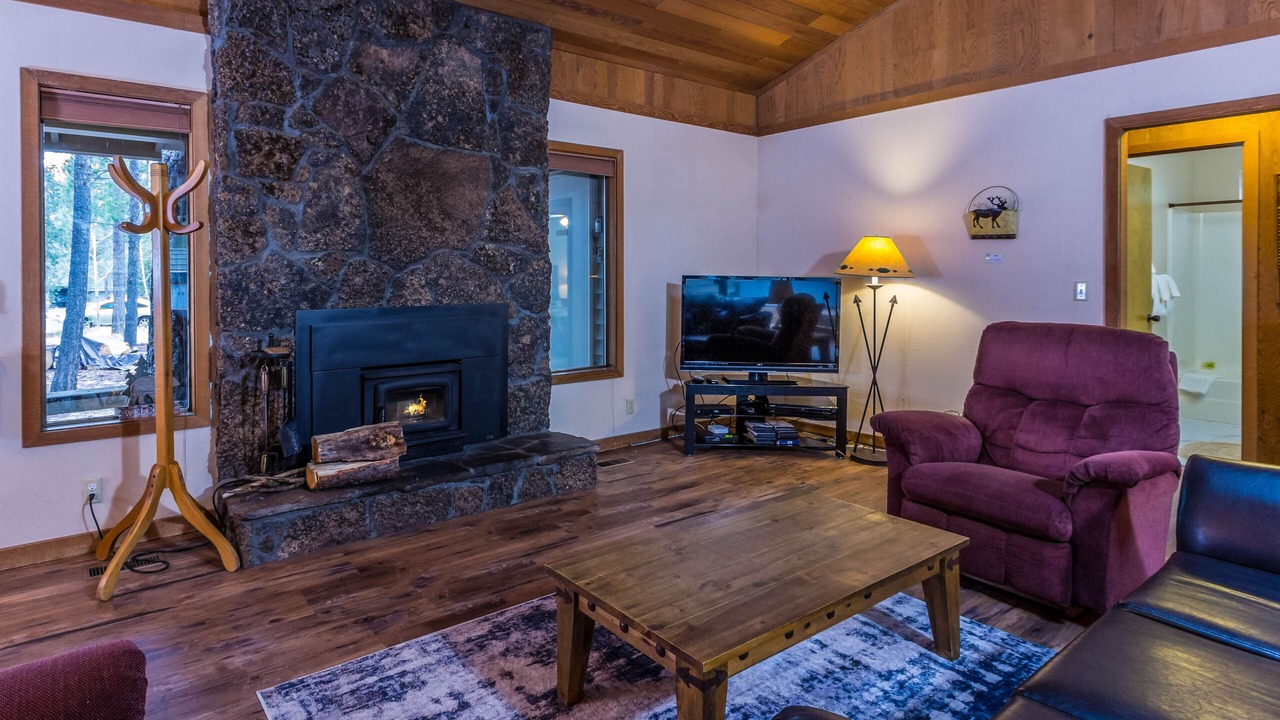 Photo of Livingroom in Sunriver
