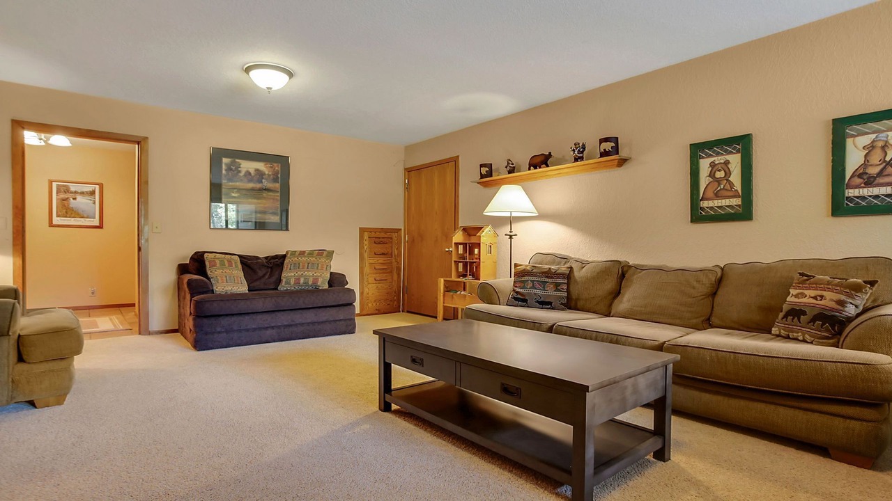 Photo of Livingroom in Sunriver