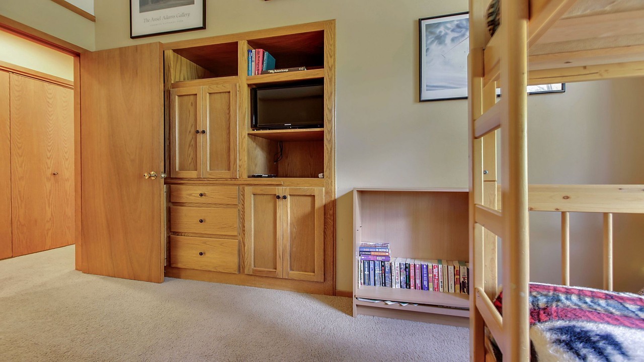 Photo of Bedroom in Sunriver