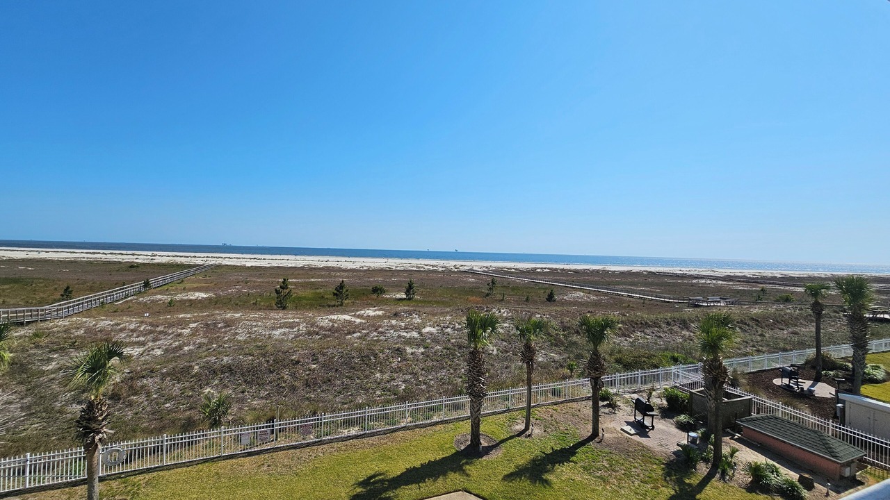 Photo of Patio Balcony in Dauphin Island