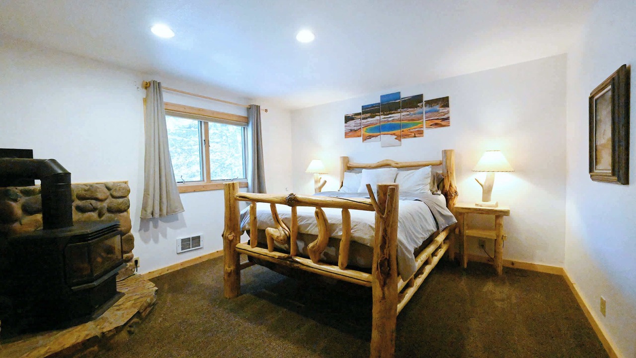 Photo of Bedroom in Island Park